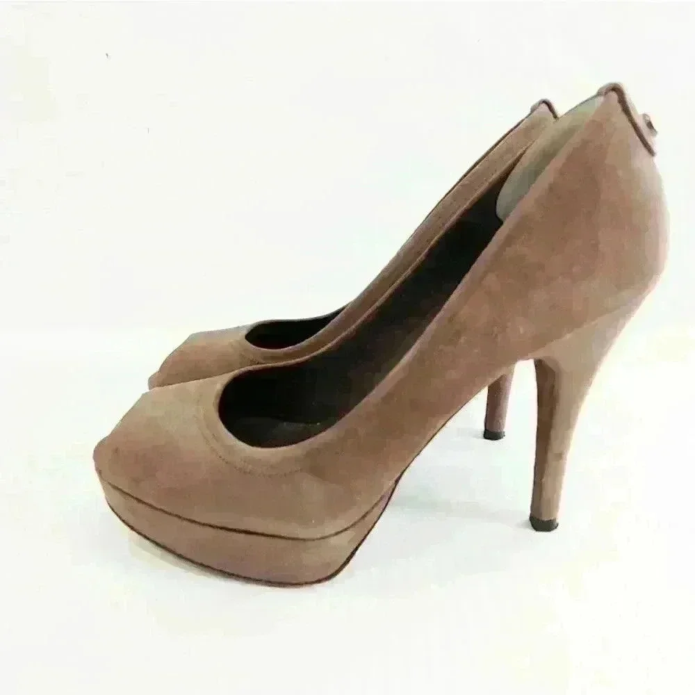 Stuart Weitzman these stylish